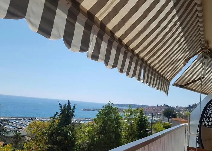 아파트 L'estoril Garavan